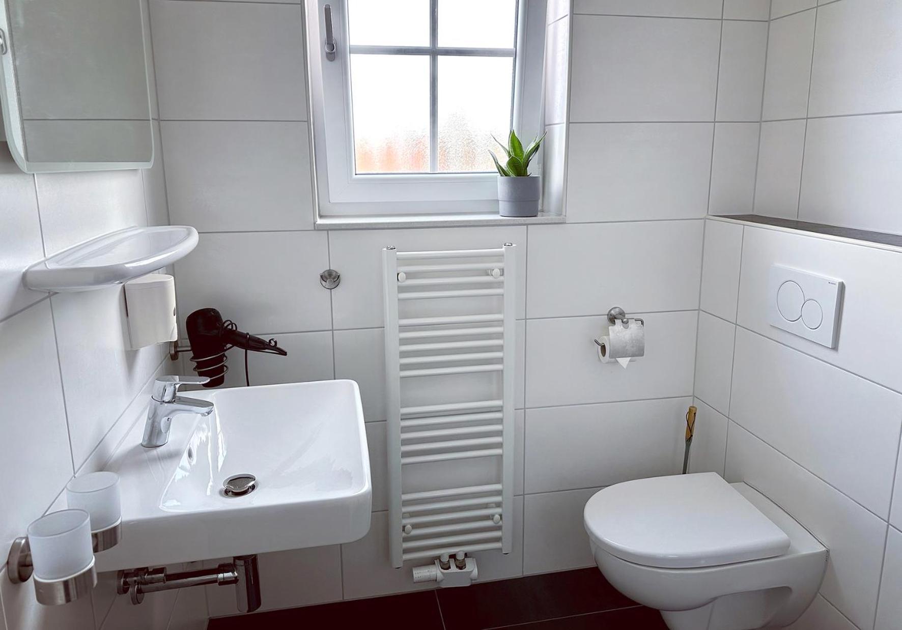 Apartment Kirschbluete2 Norden Room photo